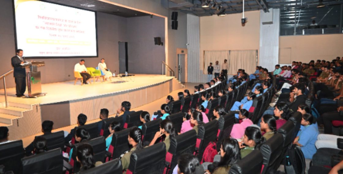 VAMNICOM spreads Co-op awareness among Baramati Youth