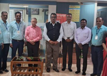 Marathe visits Shri Beereshwar Multi-State Credit Co-op