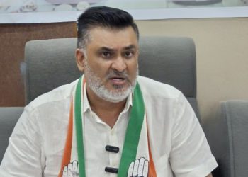 Surat Co-op leader seeks ouster of long-serving Directors