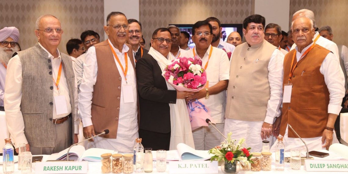 Patel thanks IFFCO Board, pays rich tribute to Dr. Awasthi