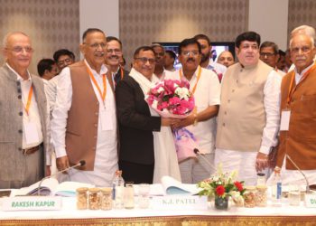 Patel thanks IFFCO Board, pays rich tribute to Dr. Awasthi