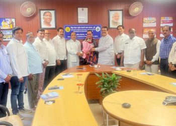 Suresh Wabale meets VAMNICOM Director on NCP