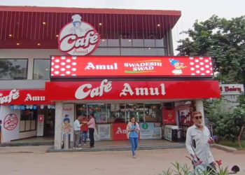 Amul brings festive cheer with price cuts across 700 Products