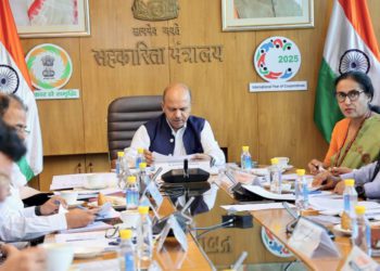 Bhutani reviews Grain Storage Plan in Co-op Sector