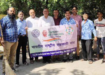 NCUI conducts cleanliness drive at Siri Fort Auditorium