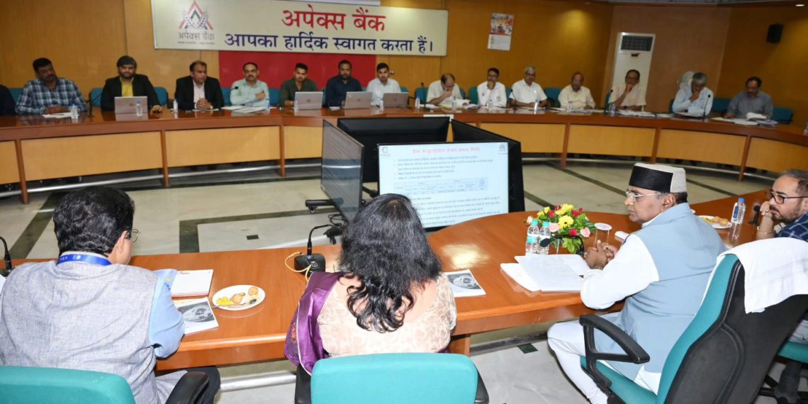 Sarang reviews Apex Bank, directs timely Kharif Loans