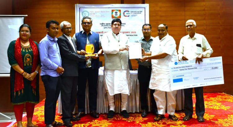 Co-op Excellence: Aslali Mandali wins NCDC Award