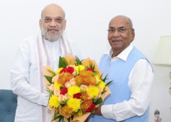 Former IFFCO MD meets Shah; discusses farmers’ empowerment