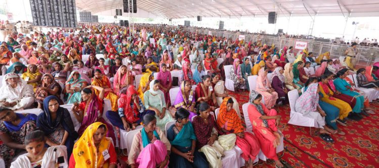 Shah launches India’s largest Co-op Curd Plant