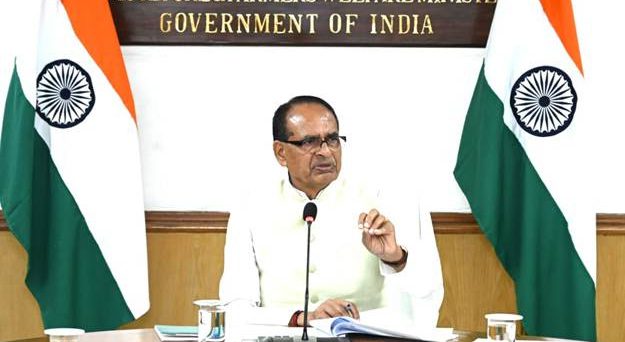 Chouhan reviews strengthening of KVKs