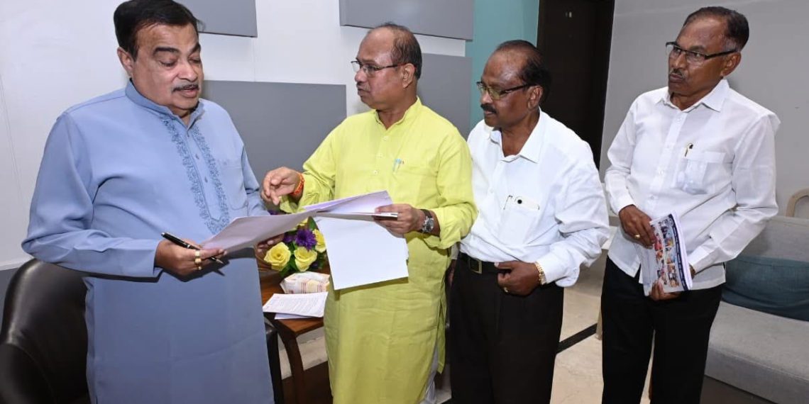 Lonare meets Gadkari to discuss fishermen’s issues