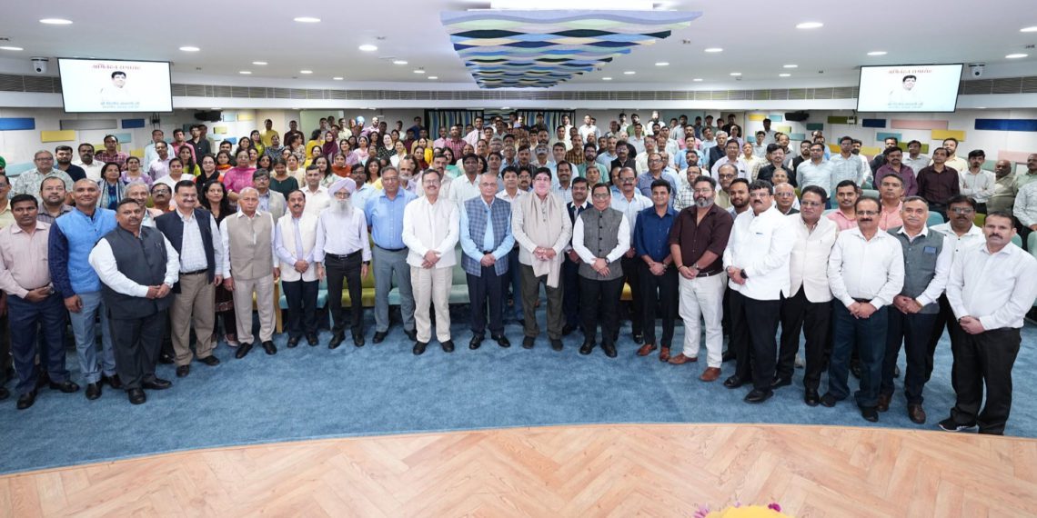 Employees Union felicitates Chairman Sanghani: IFFCO