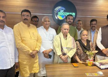 Marathe pays a visit to Biscomaun; Vishal receives him warmly
