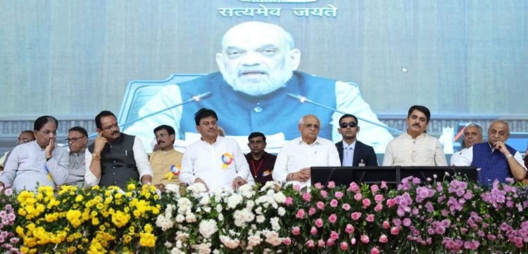 Shah lauds Dudhsagar Dairy as Model Co-op; bats for natural farming