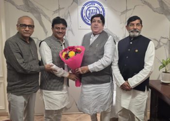 Sanghani welcomes GCMMF Chairman at NCUI Headquarters