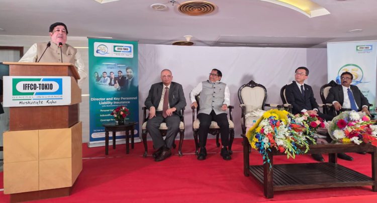 Sanghani calls on employees to reclaim top spot in Insurance Sector