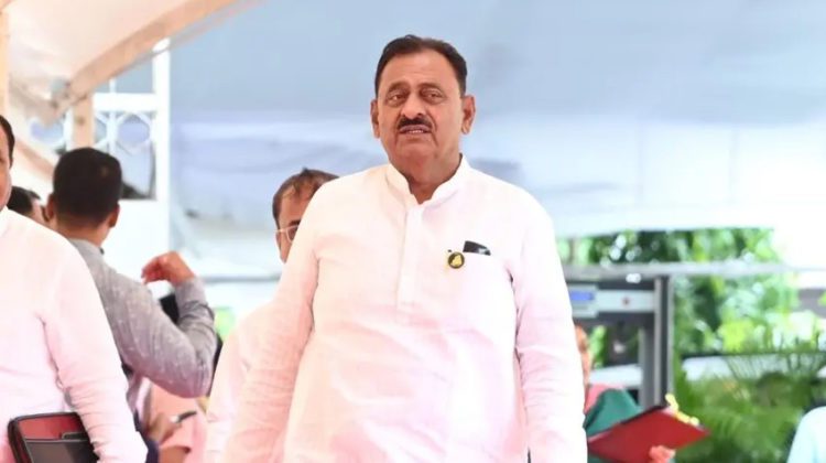 Maha Minister clarifies on alleged Irregularities in Yavatmal DCC Bank