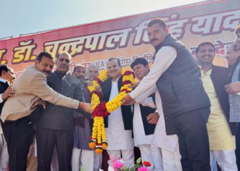 Chandra Pal honoured at Bundeli Gaurav Samaroh