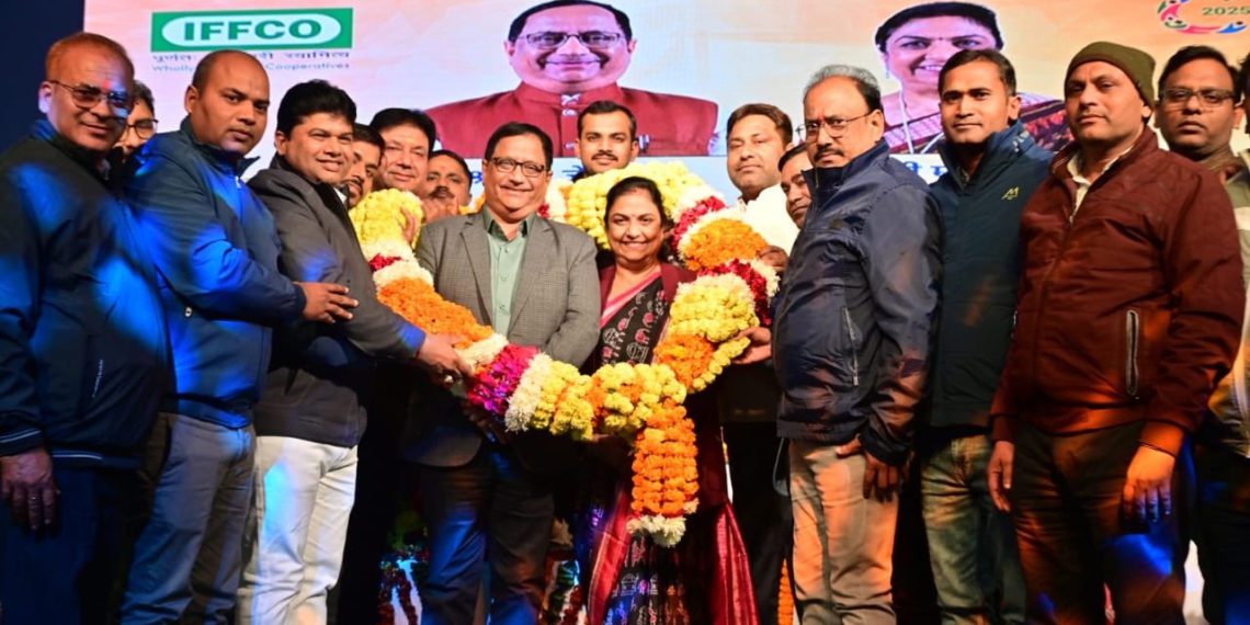 IFFCO MD reviews Phulpur operations; stresses Co-op spirit