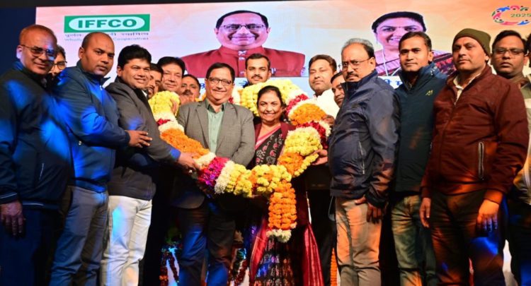 IFFCO MD reviews Phulpur operations; stresses Co-op spirit