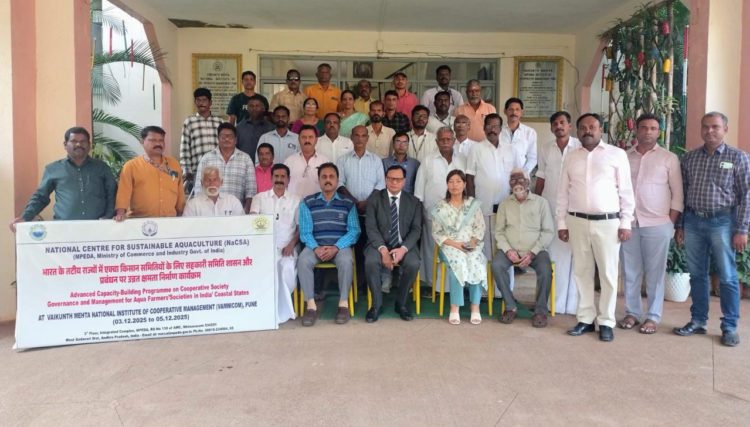 VAMNICOM holds advanced training for aqua farmer cooperatives