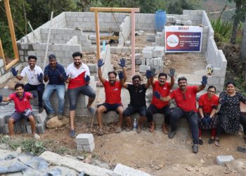 ESAF Co-op Staff participate in Snehaveedu Housing Project