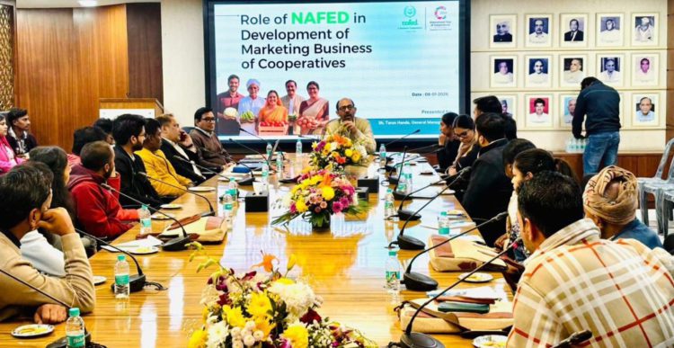 Youth Trainees visit NAFED to learn Co-op Marketing