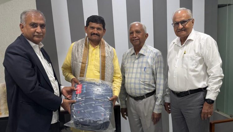 Sah Bharati leader visits Gujarat Urban Co-op Banks Fed