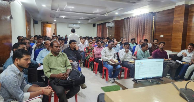 Balaghat: PACS employees trained on Computerisation