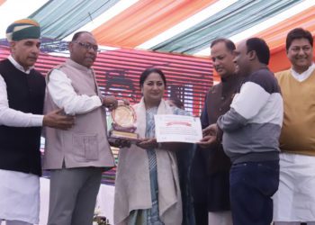 Delhi CM unveils New Co-op Vision; Indraj backs grassroots push