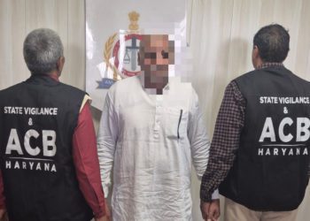 Haryana: Co-op Society salesman caught red-handed