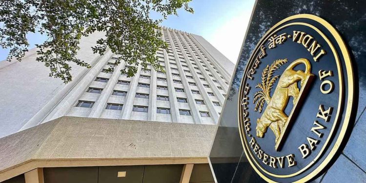 NUCFDC: RBI eases 200 Investor Cap; Nod to induct 1,400+ UCBs