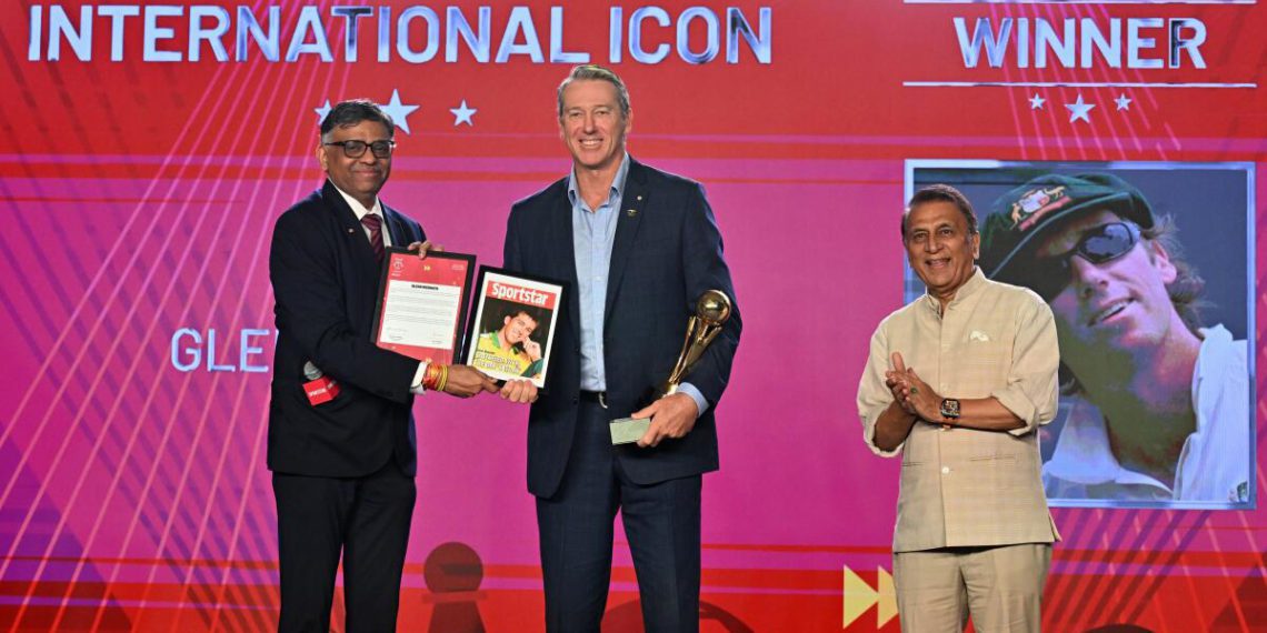 Amul MD, Gavaskar present SSAces 2026 honour to McGrath