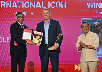 Amul MD, Gavaskar present SSAces 2026 honour to McGrath