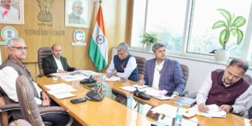 Bhutani reviews Co-operative Reforms with RCS of States & UTs
