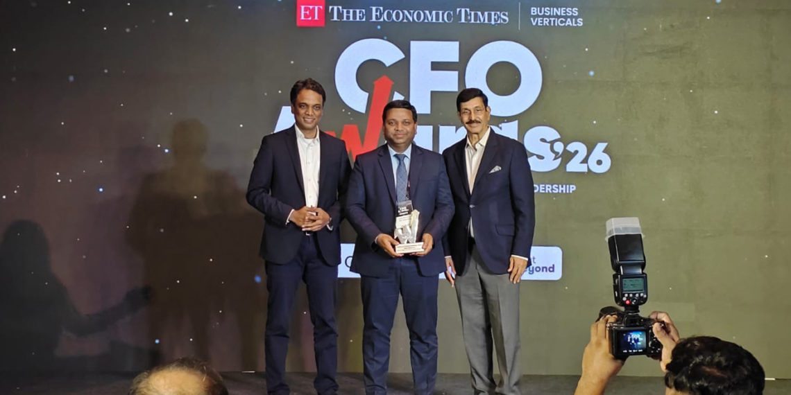 SVC Bank CFO Saket Maheshwari honoured at ET CFO Awards 2026