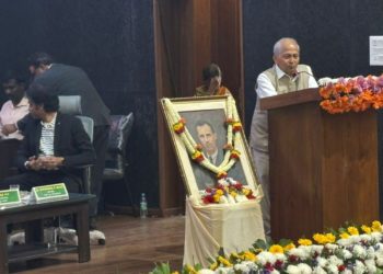 Kumar calls Nano Fertilisers future of Climate-Resilient Farming