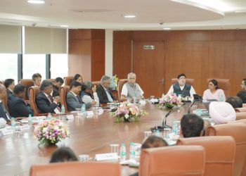 IFFCO Chairman reviews IFFCO-TOKIO progress