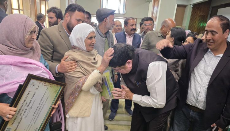 Sanghani highlights Co-op Spirit of Woman Entrepreneur