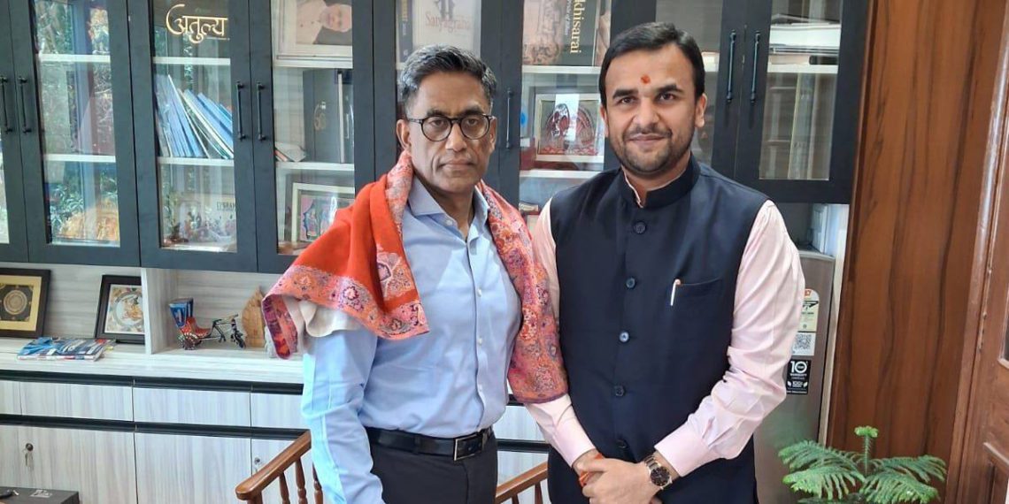 Biscomaun Chairman holds key talks with Chief Secretary