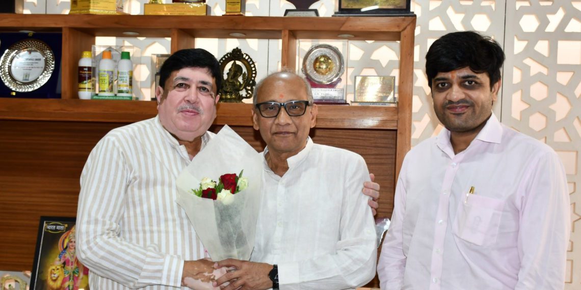 Kotecha calls on Sanghani at Gujcomasol HQ