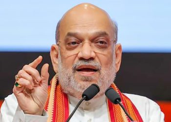 Vivid examples of potential in Co-ops; Shah greets Saraswat and Amul