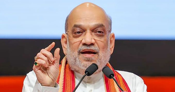 Vivid examples of potential in Co-ops; Shah greets Saraswat and Amul