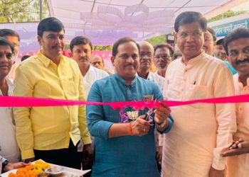 Vardhaman Nagari Sahakari Patsanstha opens branch