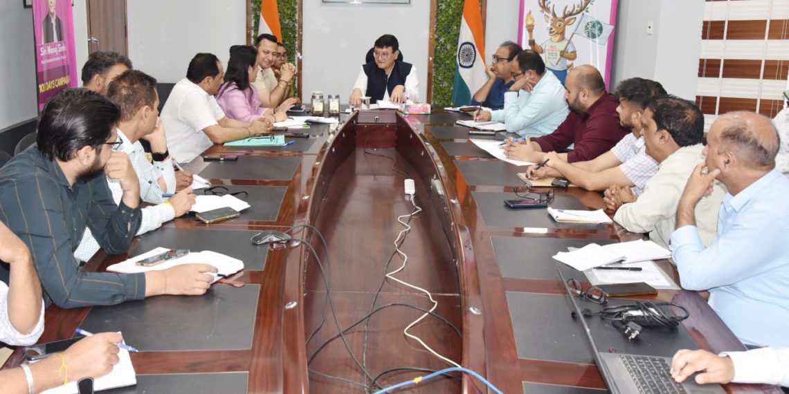DC Udhampur pushes Co-op Revival, Focus on Local Products