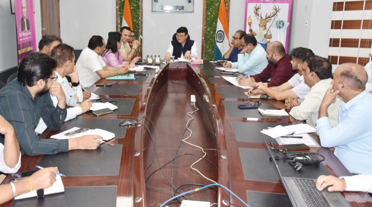 DC Udhampur pushes Co-op Revival, Focus on Local Products