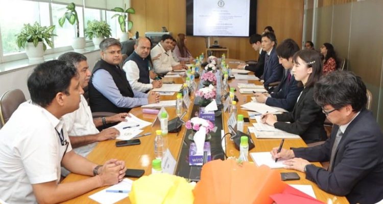India and Japan discuss Co-operative led Compressed Biogas Projects