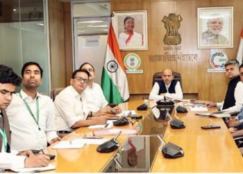 MoC Secretary Reviews Sahakar Taxi Progress