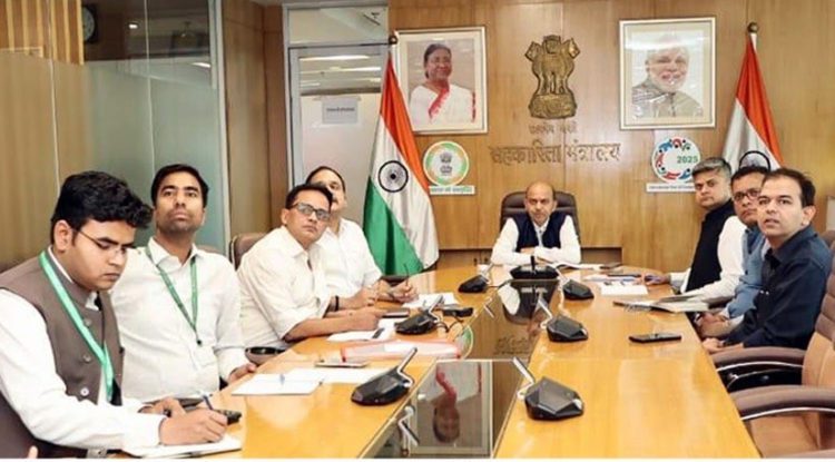 MoC Secretary Reviews Sahakar Taxi Progress
