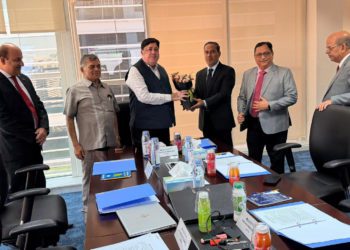 Sanghani reviews Fertilizer Supplies amid Hormuz Concerns